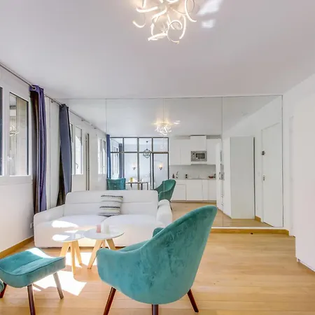 Design Avenue Montaigne * Paris